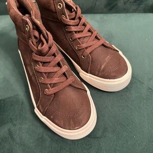 Brand New Old Navy Brown Boots - Size 2